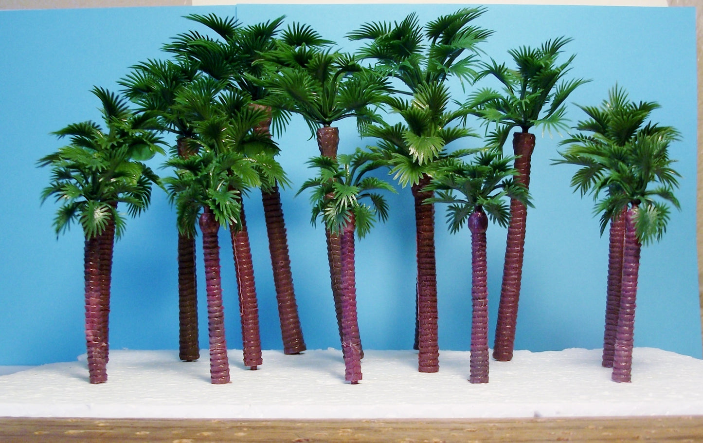 14 piece set of New Multi Gauge Use Model Palm Trees in 4 Sizes from 3 1/8" to 6"