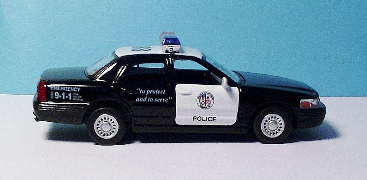 Ford Crown Victoria Police Interceptor 5" Die Cast w/Pull Back Power & Opening Doors 34