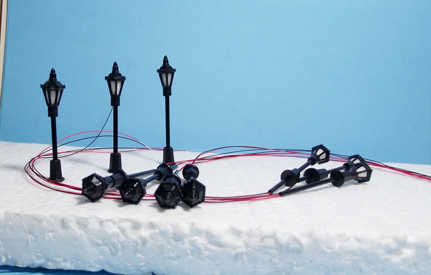 New LED N Scale Cast Iron Style Lights 10 Pieces W/Resistors & Diagram 16V