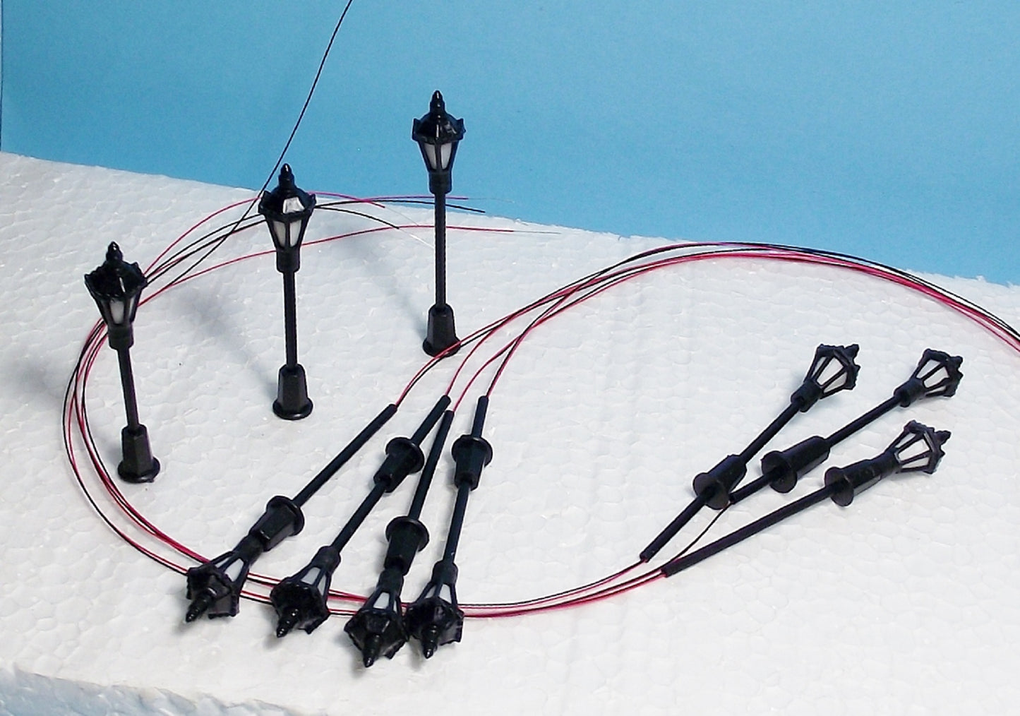 New LED N Scale Cast Iron Style Lights 10 Pieces W/Resistors & Diagram 16V
