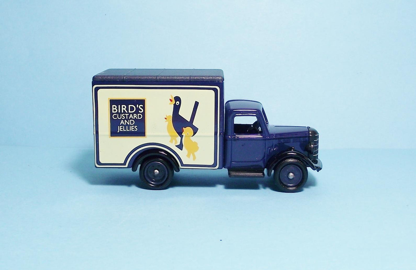 Lledo Days Gone 1950 Bedford 30 cwt for the Bird Custard & Jelly Co-255