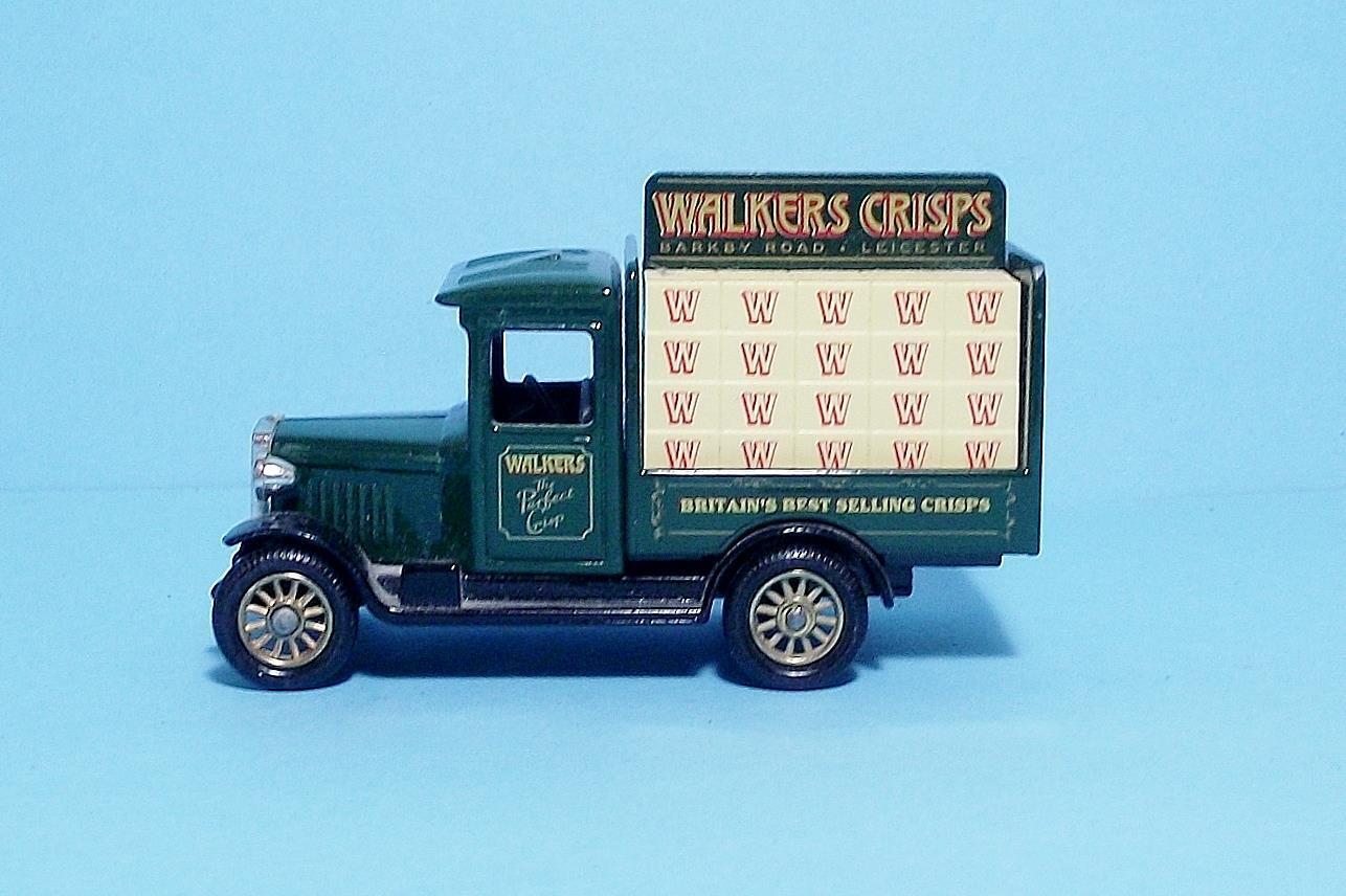 Lledo Days Gone 1934 Chevy Bottle Truck for Walker's Potatoe Crisps Co-137