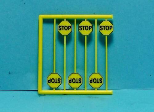 HO Scale Tichy Train Group Scenery Accessories 6 Pcs Early Yellow Stop Signs 4HO